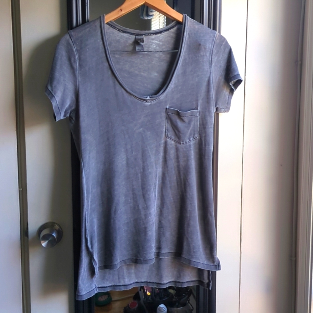 Gray "destroyed" t-shirt (vintage look)